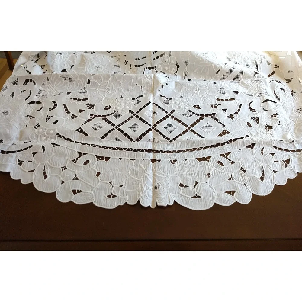 Lace TABLECLOTH 116